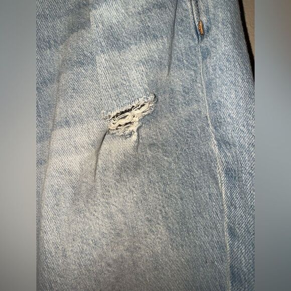 Aeropostale Light wash High rise Distressed Mom Jeans size 4 #719 - Picture 4 of 12